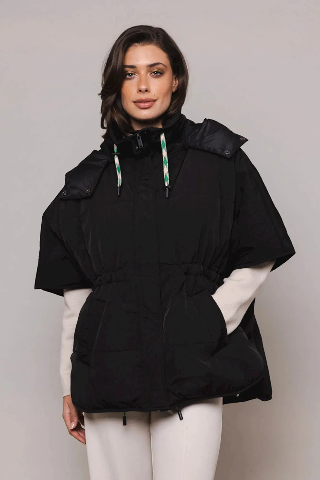 Judi Cape Black