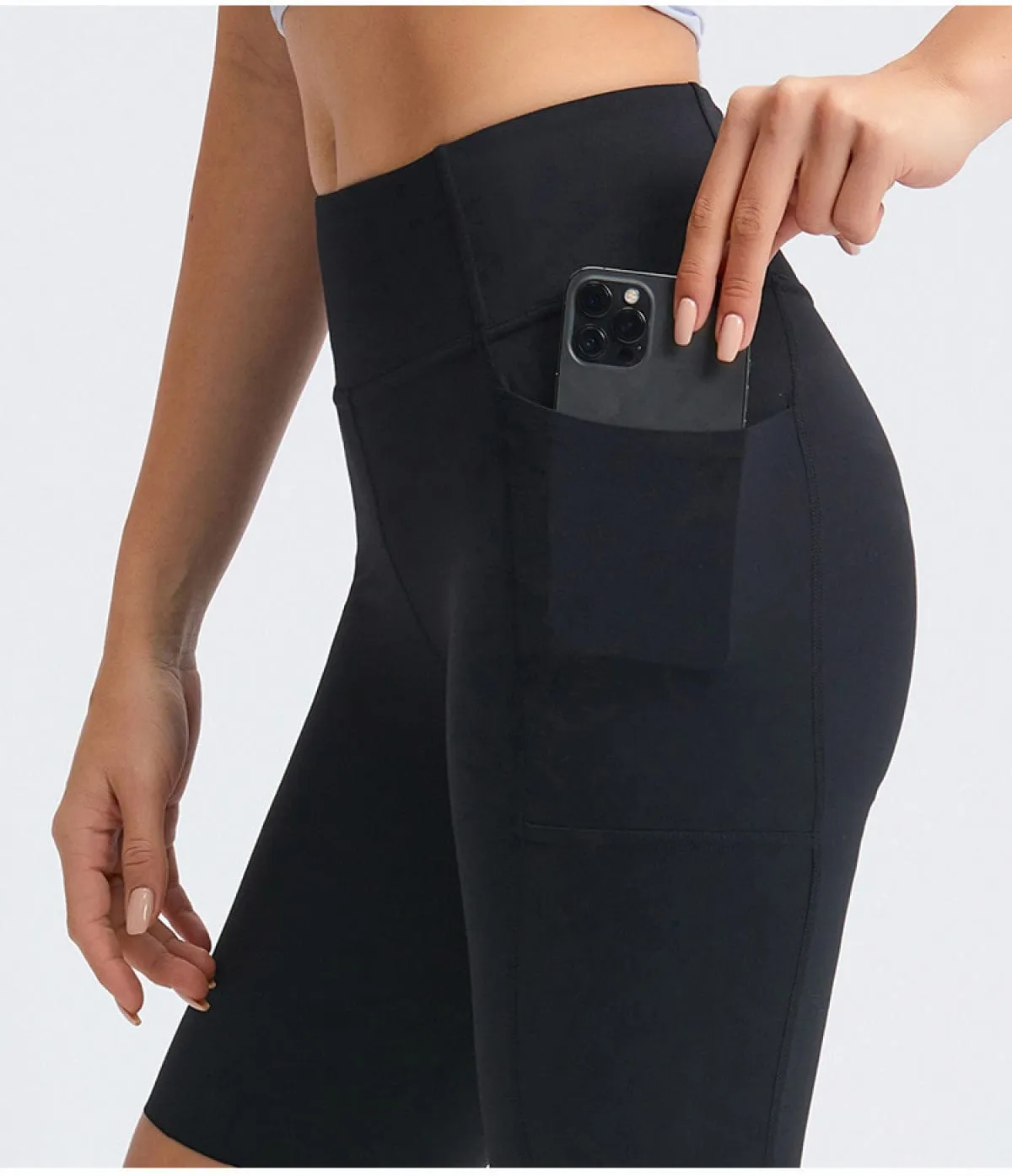 Solid Color Side Pockets Yoga Shorts