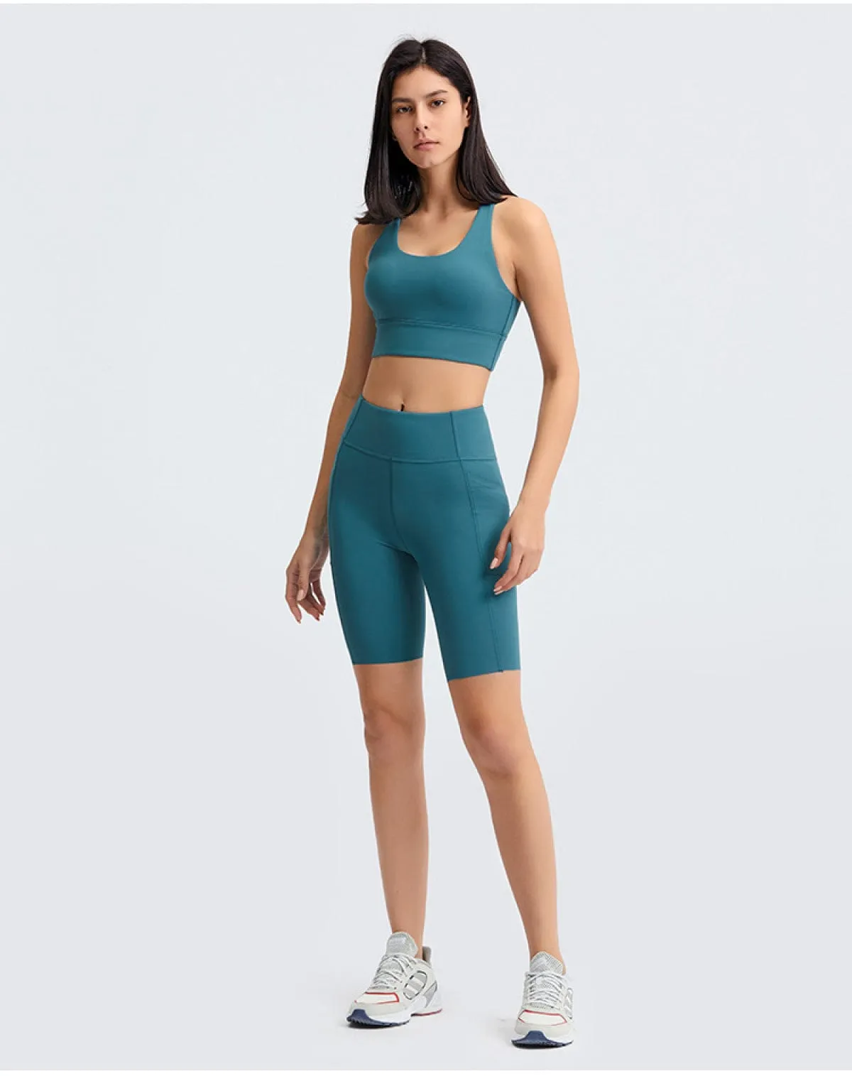 Solid Color Side Pockets Yoga Shorts